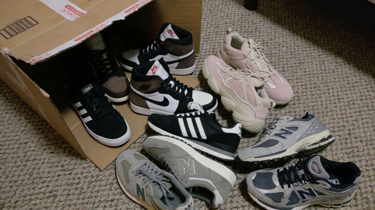 Is It Legal to Buy Reps in 2026? EU and US Explained